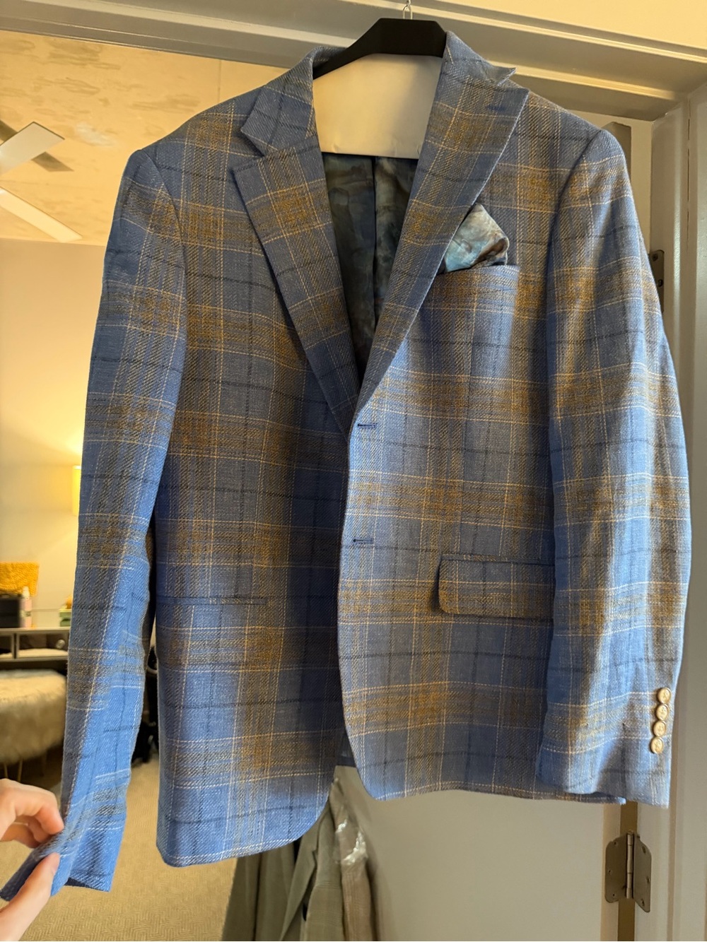 TALLIA Blue Plaid Sport Coat with Tan Windowpane